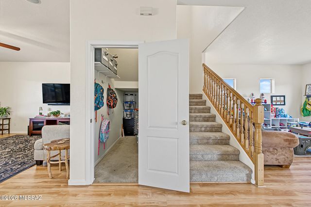 9449 N Weather Hill Drive, Tucson, AZ 85743