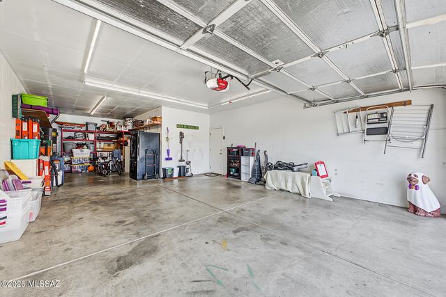 9449 N Weather Hill Drive, Tucson, AZ 85743