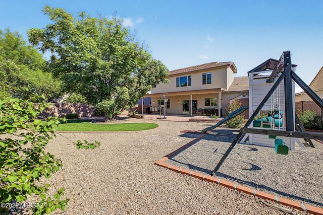 9449 N Weather Hill Drive, Tucson, AZ 85743