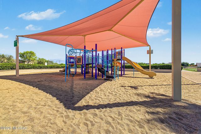 9449 N Weather Hill Drive, Tucson, AZ 85743