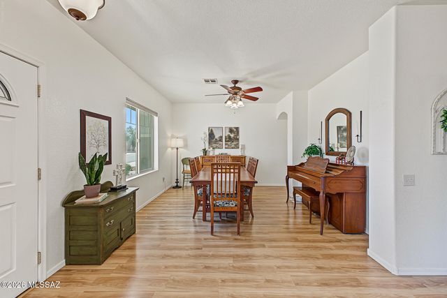 9449 N Weather Hill Drive, Tucson, AZ 85743