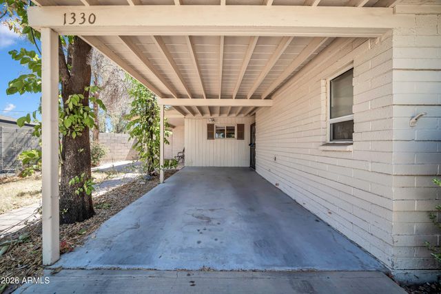 1330 E CATALINA Drive, Phoenix, AZ 85014