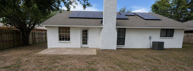 102 Bryn Mawr Lane, Waxahachie, TX 75165