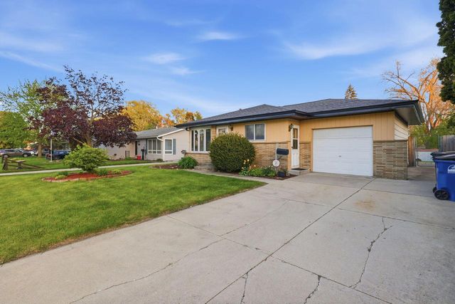 5419 Marboro DRIVE, Racine, WI 53406