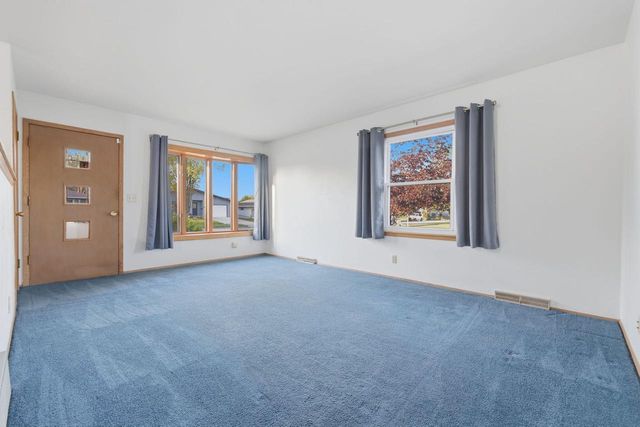 5419 Marboro DRIVE, Racine, WI 53406