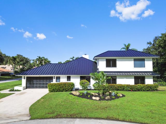 10 Alnwick Road, Palm Beach Gardens, FL 33418