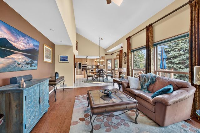 173 Willowleaf Drive, Littleton, CO 80127