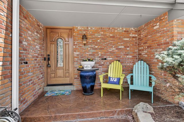 173 Willowleaf Drive, Littleton, CO 80127