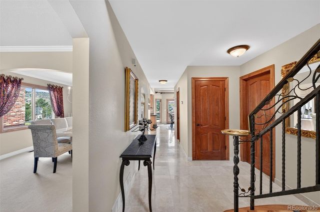 173 Willowleaf Drive, Littleton, CO 80127