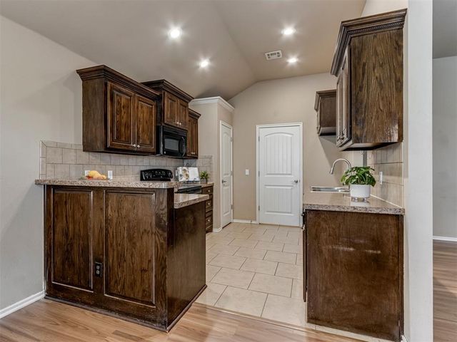 517 Cooper Court, Norman, OK 73071