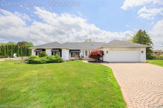 38880 Sahr Court, Clinton Charter Township, MI 48038
