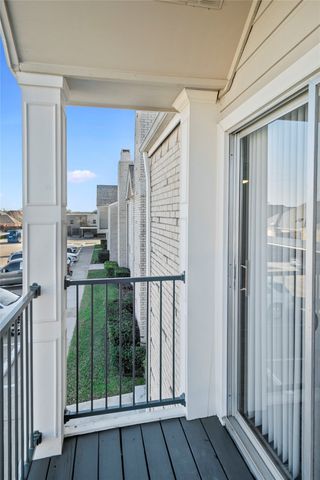 5881 Preston View Boulevard 261, Dallas, TX 75240