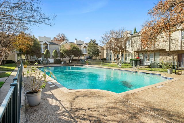 5881 Preston View Boulevard 261, Dallas, TX 75240