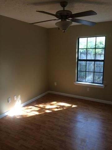 616 Avenue De La Dauphine, Mary Esther, FL 32569