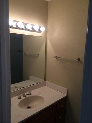 616 Avenue De La Dauphine, Mary Esther, FL 32569