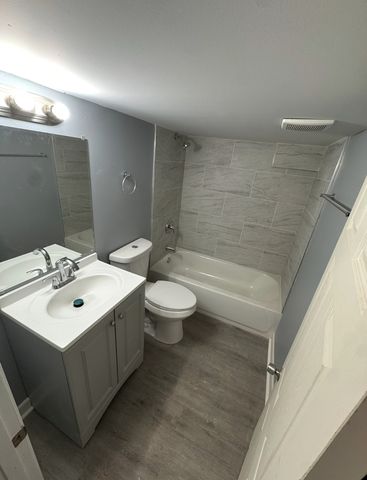 8616 S Winchester Avenue, Chicago, IL 60620