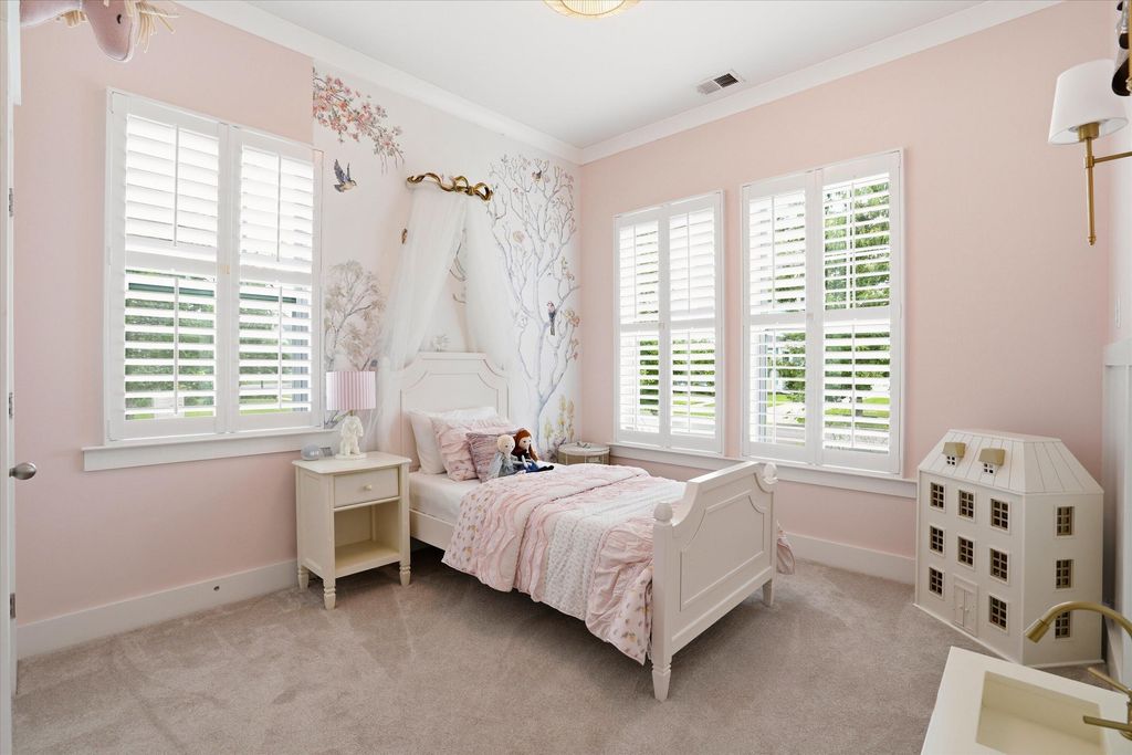 Image 25 of property listing at 329 Ashby Street, Summerville, SC 29486