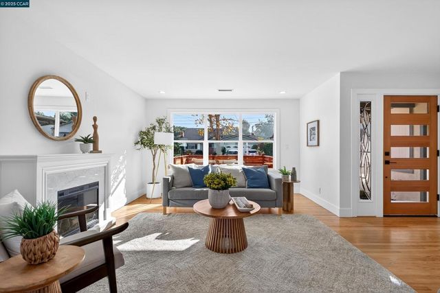 1264 Belfair Dr, Pinole, CA 94564