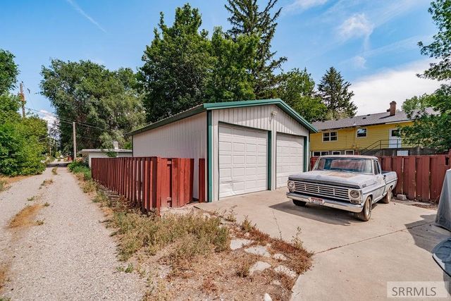 765 9th Street, Idaho Falls, ID 83401