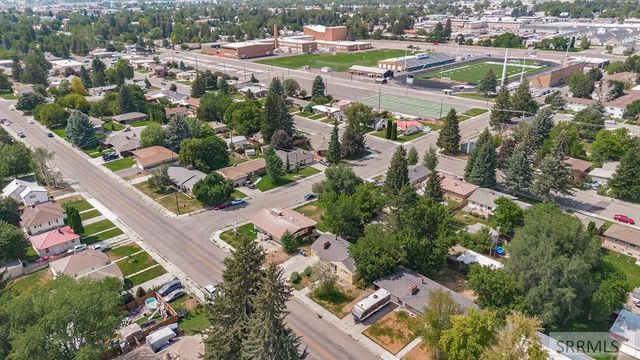 765 9th Street, Idaho Falls, ID 83401