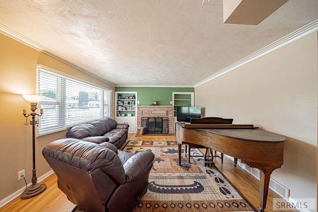 765 9th Street, Idaho Falls, ID 83401