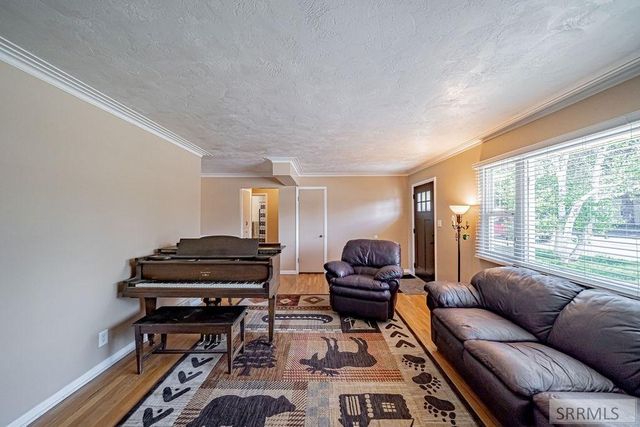 765 9th Street, Idaho Falls, ID 83401