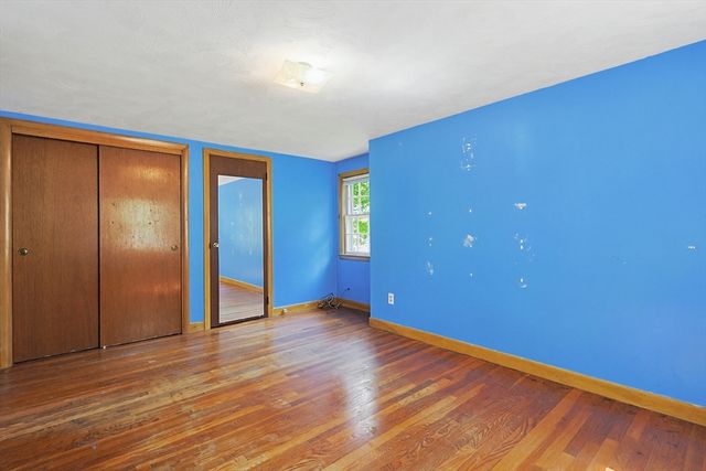 5 Robin Hood Dr., Seekonk, MA 02771