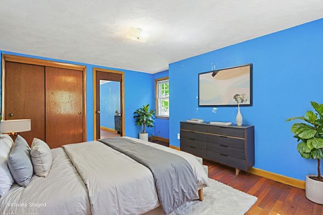 5 Robin Hood Dr., Seekonk, MA 02771