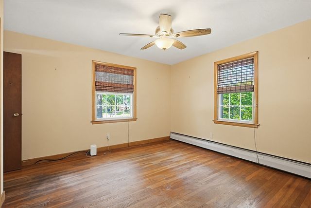 5 Robin Hood Dr., Seekonk, MA 02771