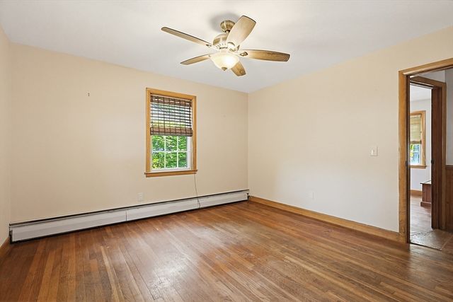 5 Robin Hood Dr., Seekonk, MA 02771