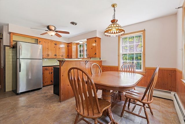 5 Robin Hood Dr., Seekonk, MA 02771
