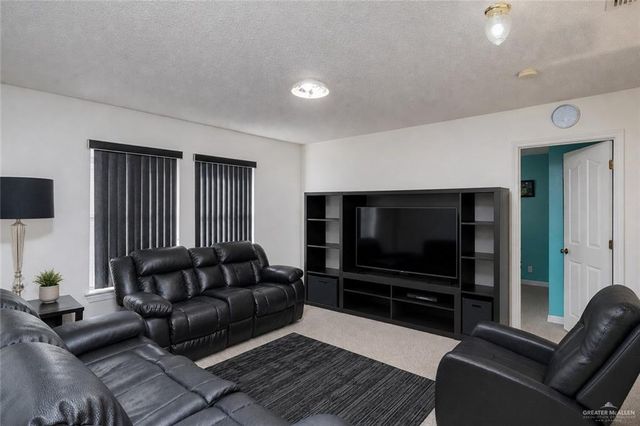 5713 N 34th Street, Mcallen, TX 78504