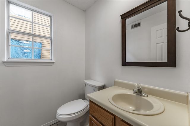 758 W Poplar Street, Fayetteville, AR 72703