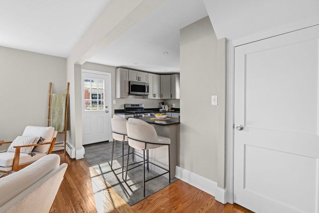 51 Hope St, Lincoln, RI 02865