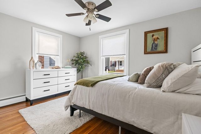 51 Hope St, Lincoln, RI 02865