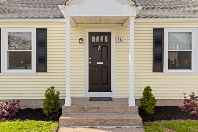 51 Hope St, Lincoln, RI 02865