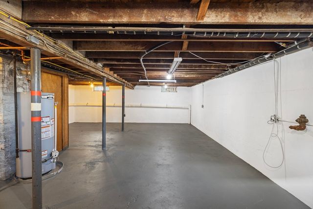 51 Hope St, Lincoln, RI 02865