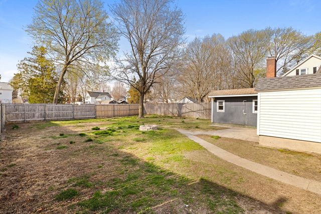 51 Hope St, Lincoln, RI 02865