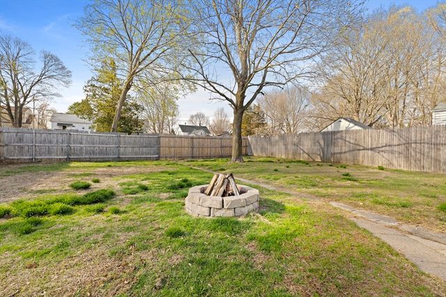 51 Hope St, Lincoln, RI 02865