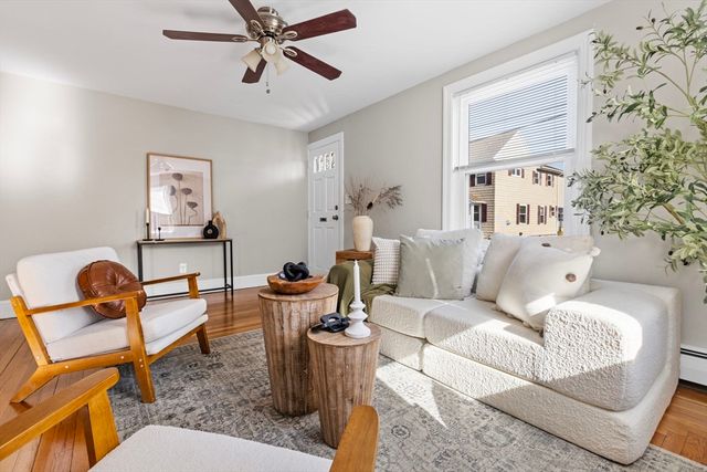 51 Hope St, Lincoln, RI 02865