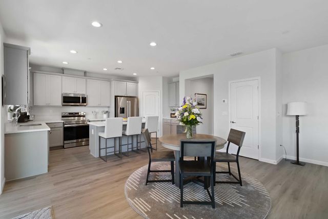 1815 St Croix Ct, Plumas Lake, CA 95961