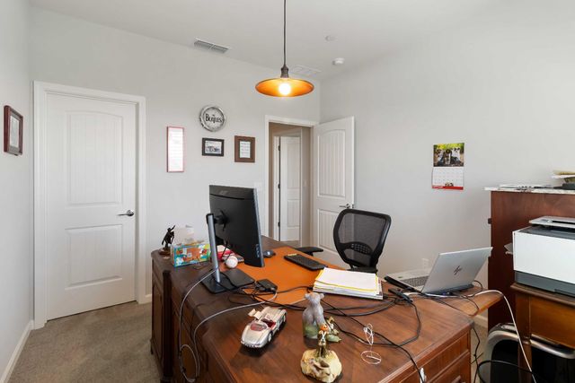 1815 St Croix Ct, Plumas Lake, CA 95961