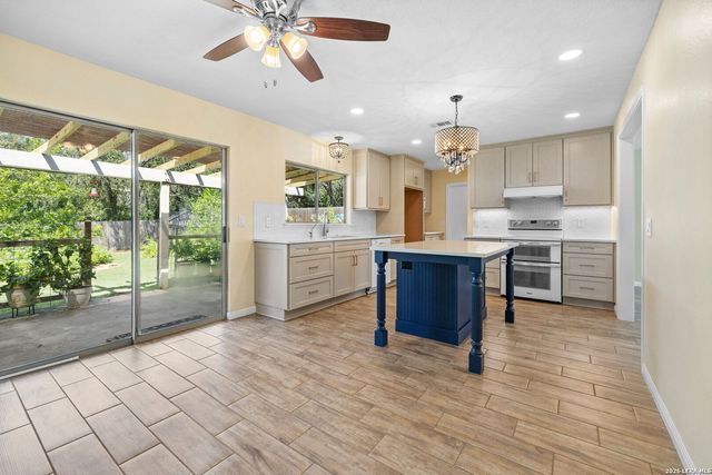 16247 Rocky Creek, San Antonio, TX 78247