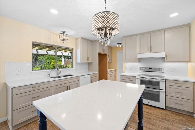 16247 Rocky Creek, San Antonio, TX 78247