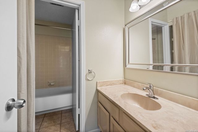 16247 Rocky Creek, San Antonio, TX 78247