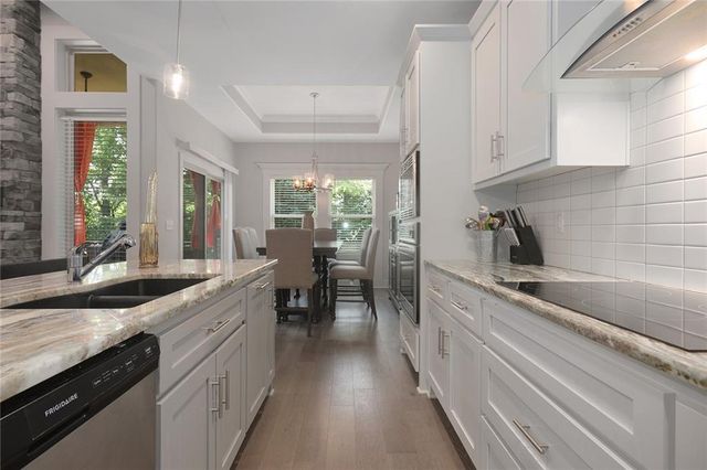 835 NE Lone Hill Drive, Lee's Summit, MO 64064