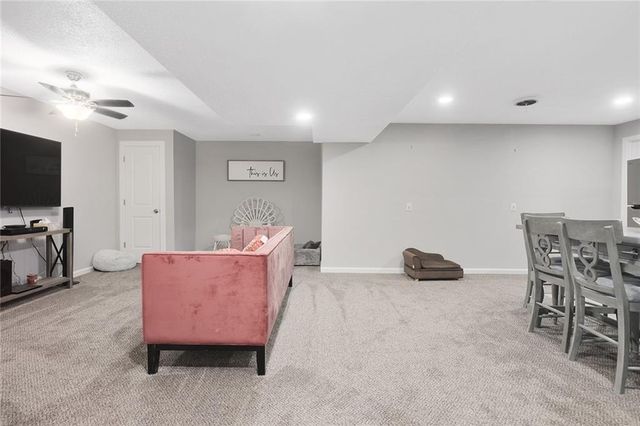 835 NE Lone Hill Drive, Lee's Summit, MO 64064