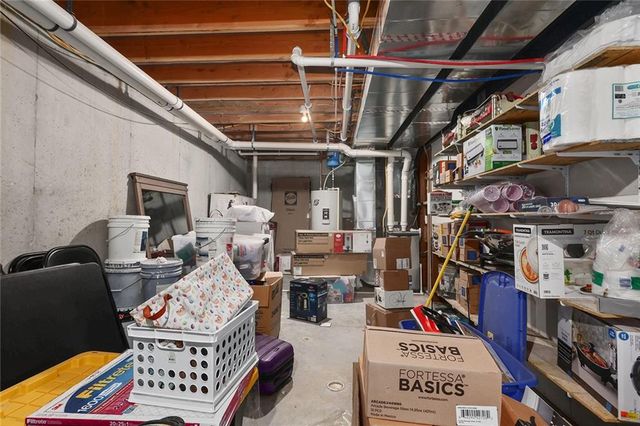 835 NE Lone Hill Drive, Lee's Summit, MO 64064