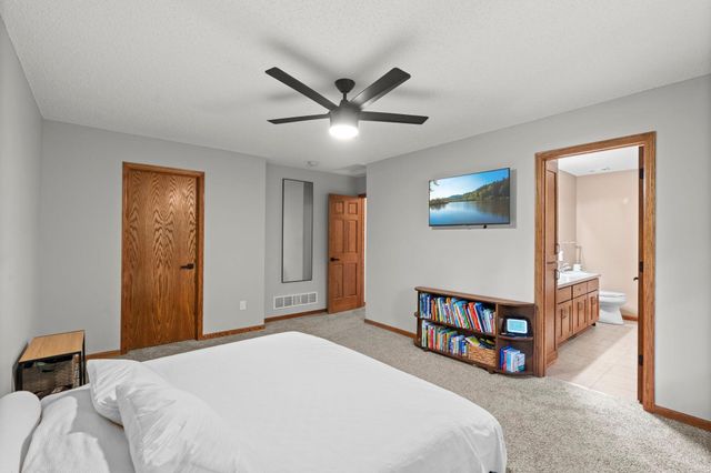 10161 176th Avenue NW, Elk River, MN 55330
