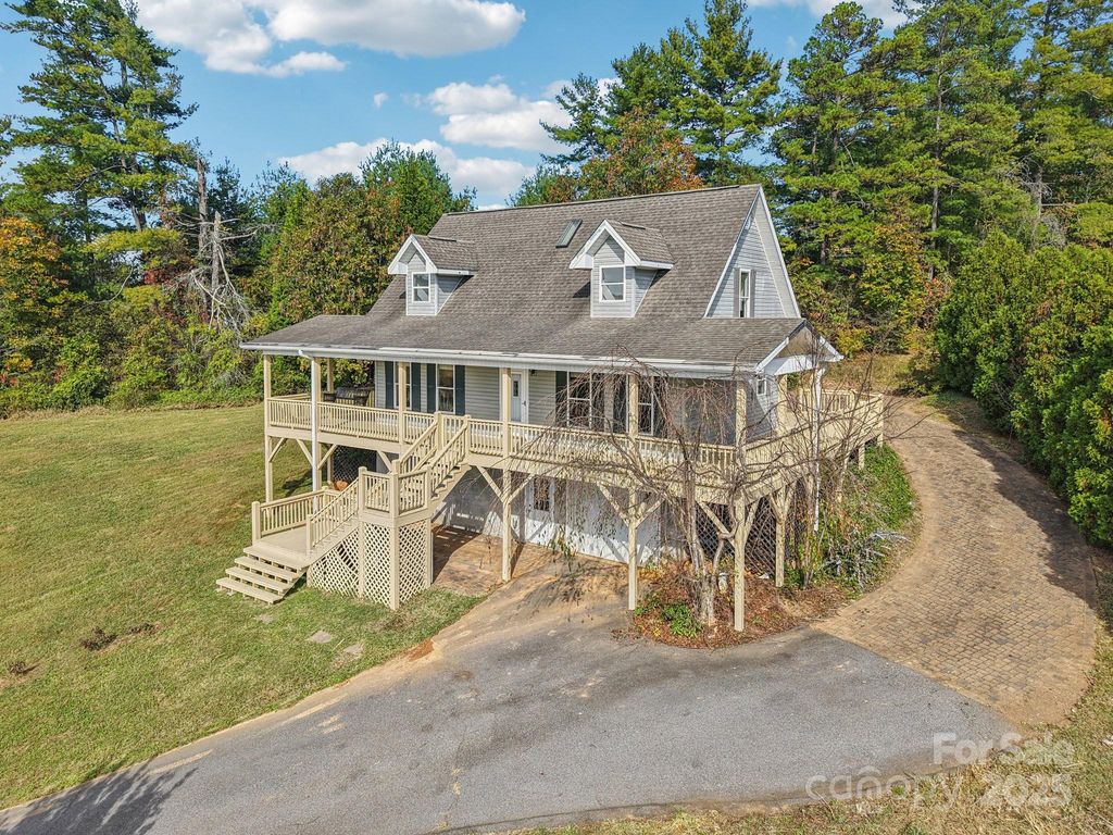 136 Ridge Brook Drive, Weaverville, NC 28787